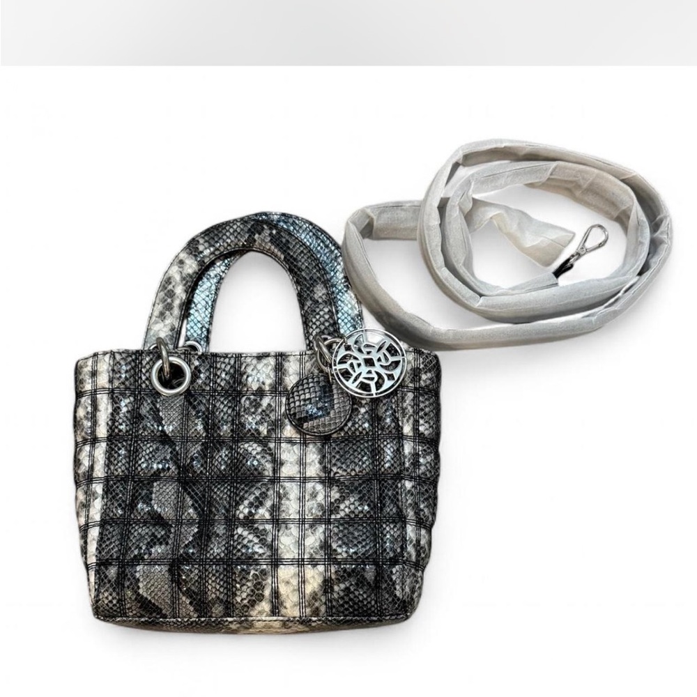 Elegant Black and Gray Women's Handbag